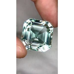 Rare Flawless 69 Carat Afghani Spodumene!!!